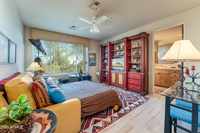 Jr Master/ Sitting Room