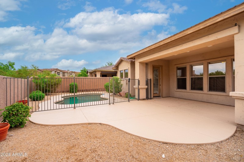 9098 E Mohawk Ln (31)