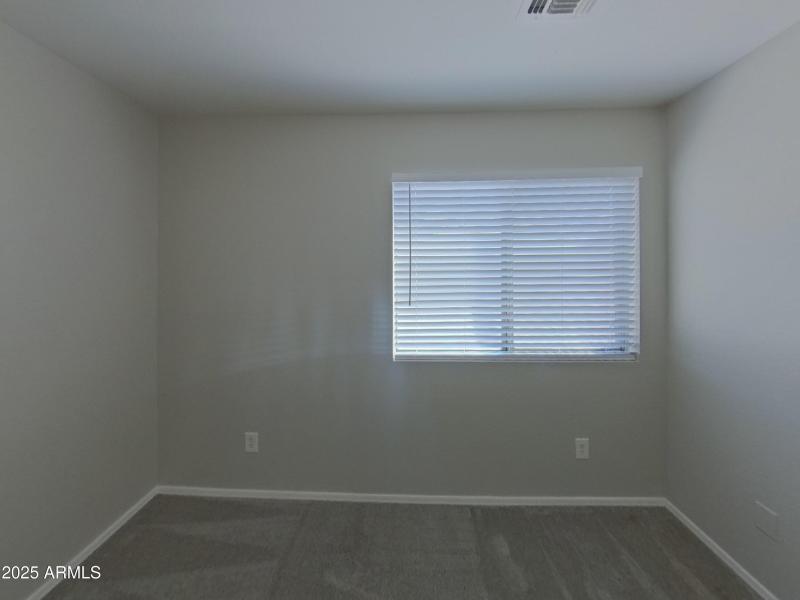 12_pc_hldYsDK3qh_a6O7Hn7bjb_layout_1