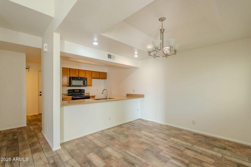 8-web-or-mls-Baseline-8