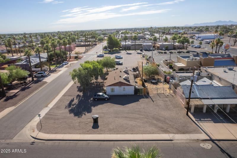 Duplexes to East Far