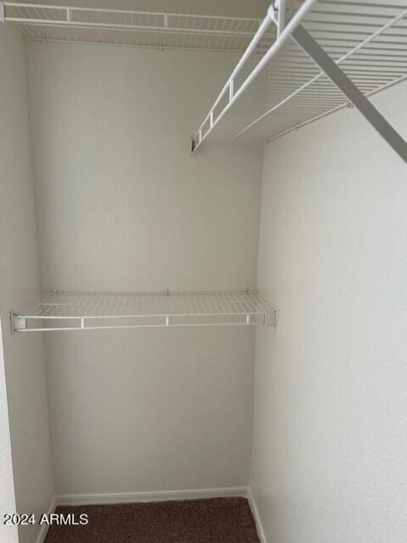 2nd bedroom Closet