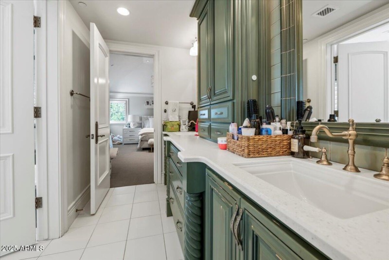 Jack and Jill Bath