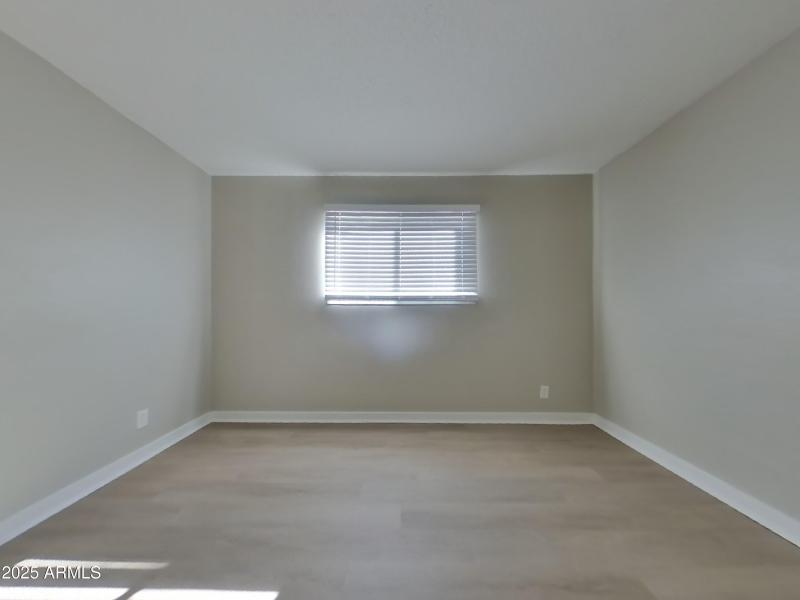 2_pc_KswsIknQhH_xOlP1U4qPJ_layout_1