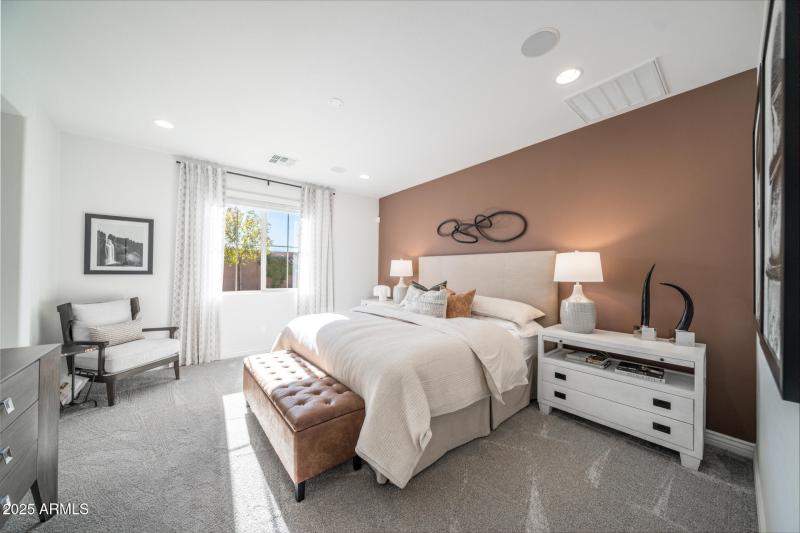 7925 E Raleigh Avenue