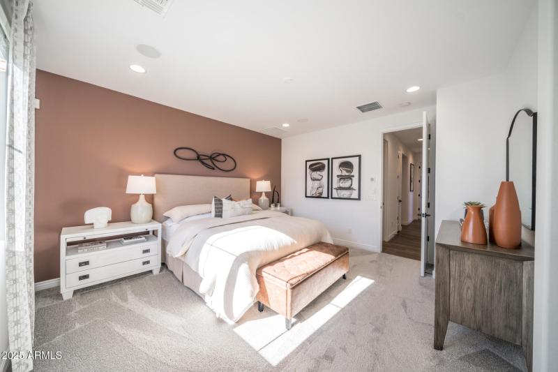 7925 E Raleigh Avenue