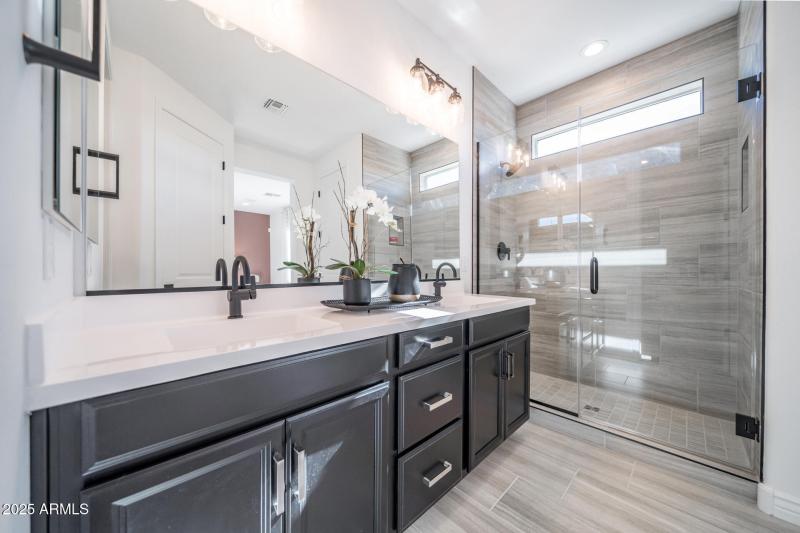 7925 E Raleigh Avenue