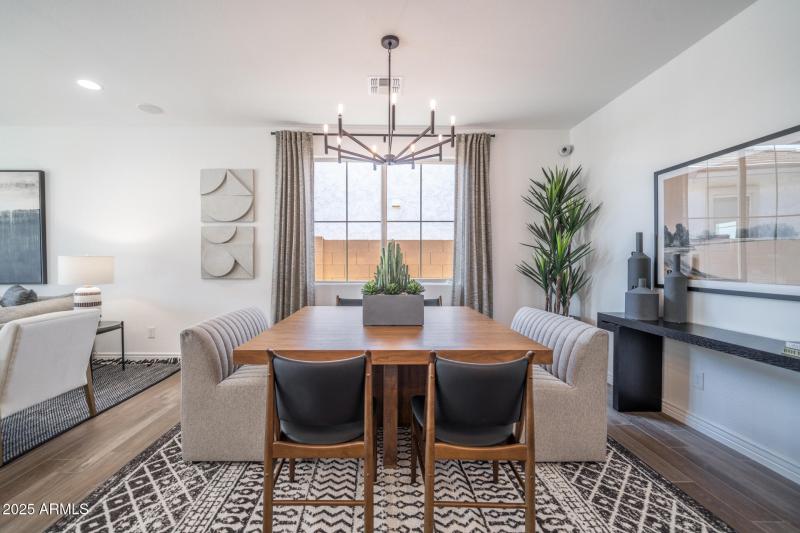 7925 E Raleigh Avenue