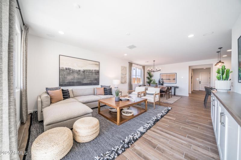 7925 E Raleigh Avenue