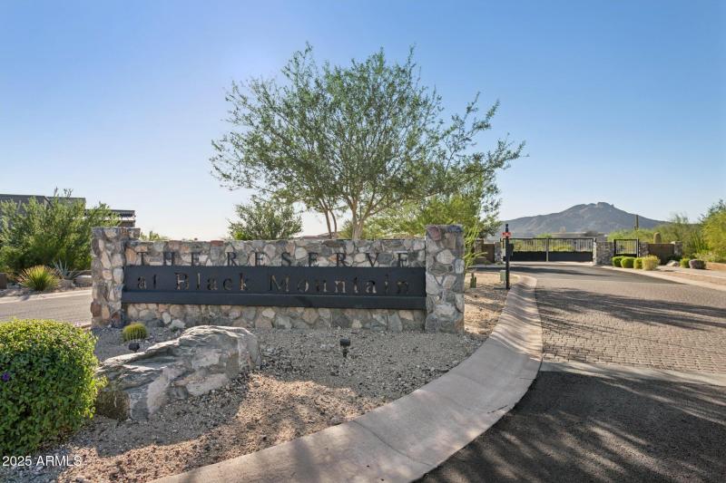 62-web-or-mls-35097-n-83rd-pl