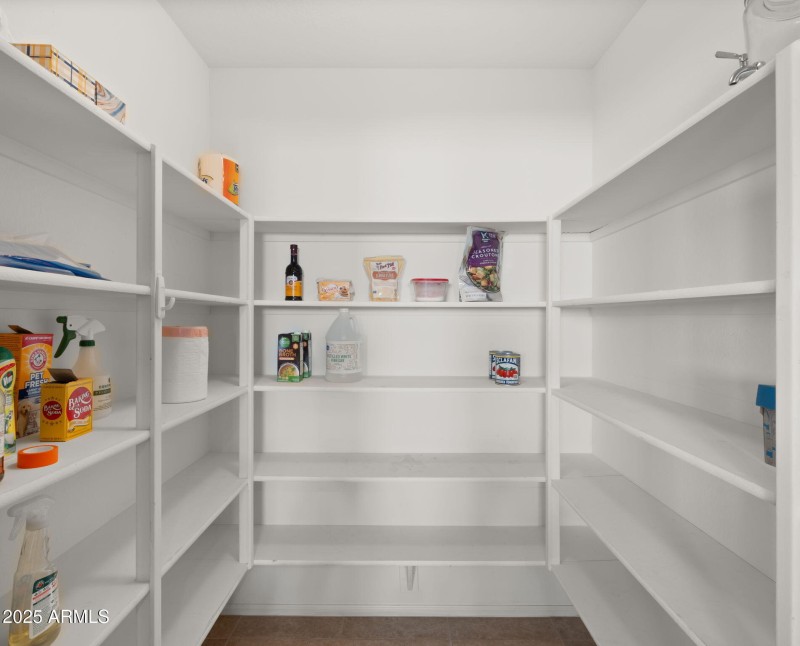 Walk in Pantry