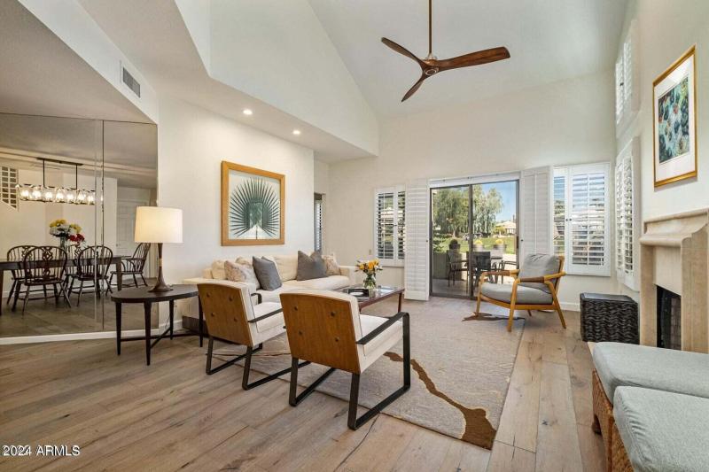 Light and Bright Living Room