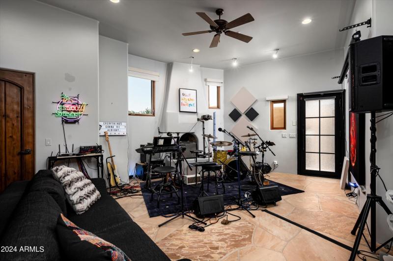 Casita Great Room (Music Studio set-up)