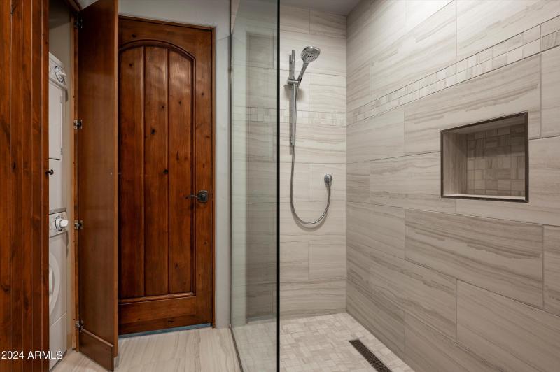 Casita Shower and Laundry