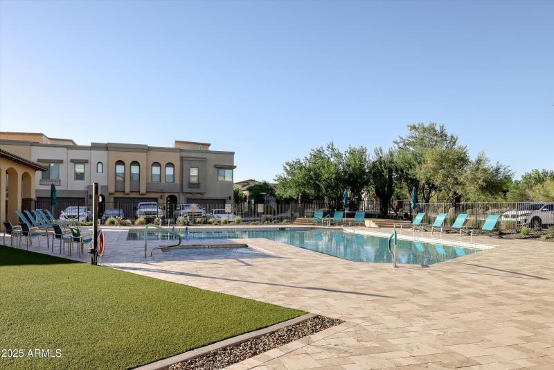 Community Pool & Spa