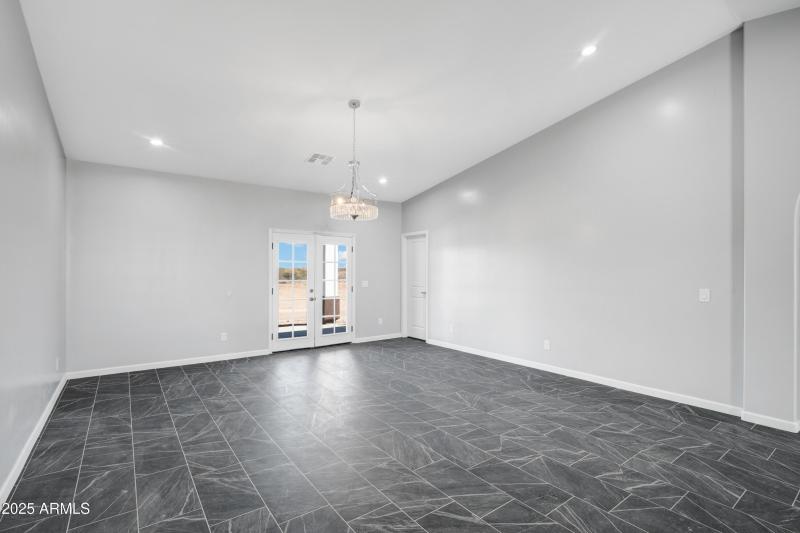 35532 W Chipman Rd-13