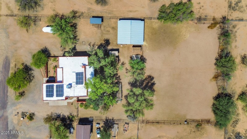 27324 N 219th Ave-large-008-007-27324 N