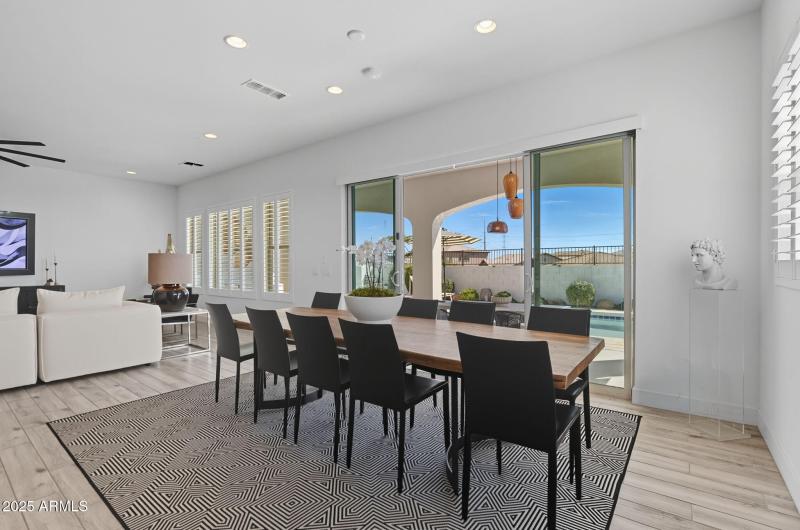 22-web-or-mls-1837 E Villa Linda Dr Phoe