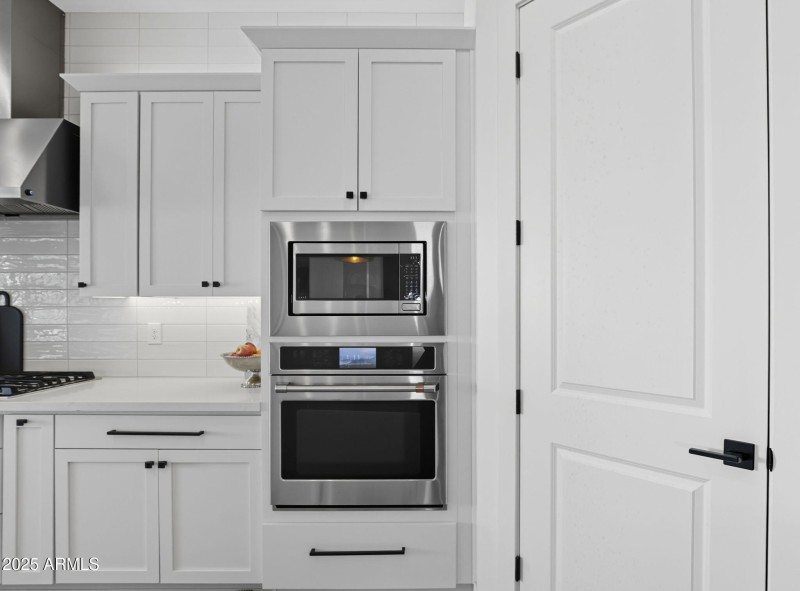 28-web-or-mls-1837 E Villa Linda Dr Phoe