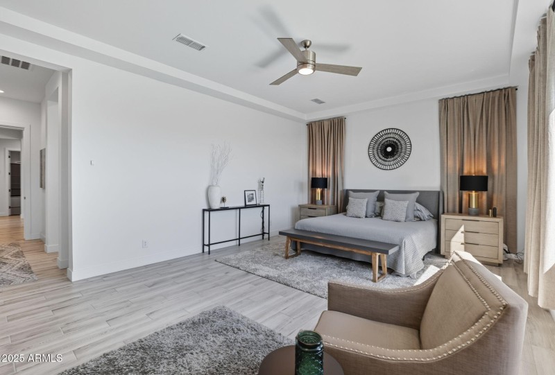 56-web-or-mls-1837 E Villa Linda Dr Phoe