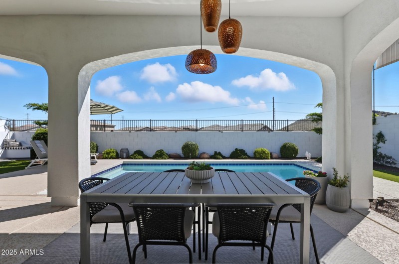 81-web-or-mls-1837 E Villa Linda Dr Phoe