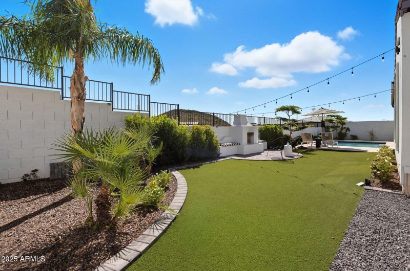 100-web-or-mls-1837 E Villa Linda Dr Pho