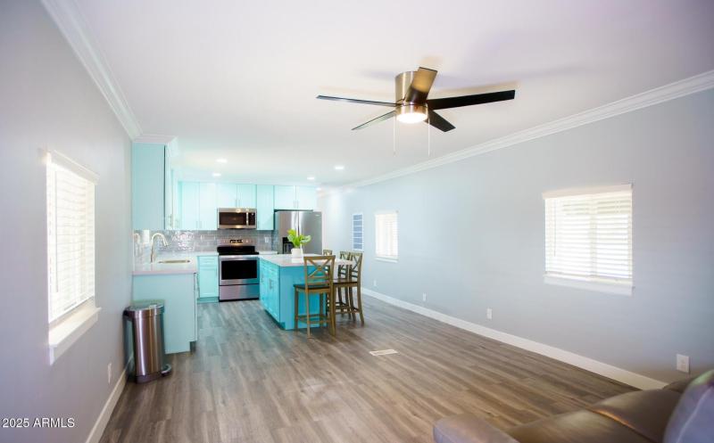 22 N 331st Kitchen