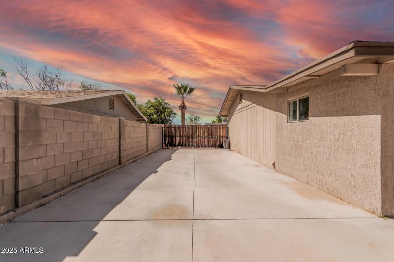 RV Gate with Concrete!!