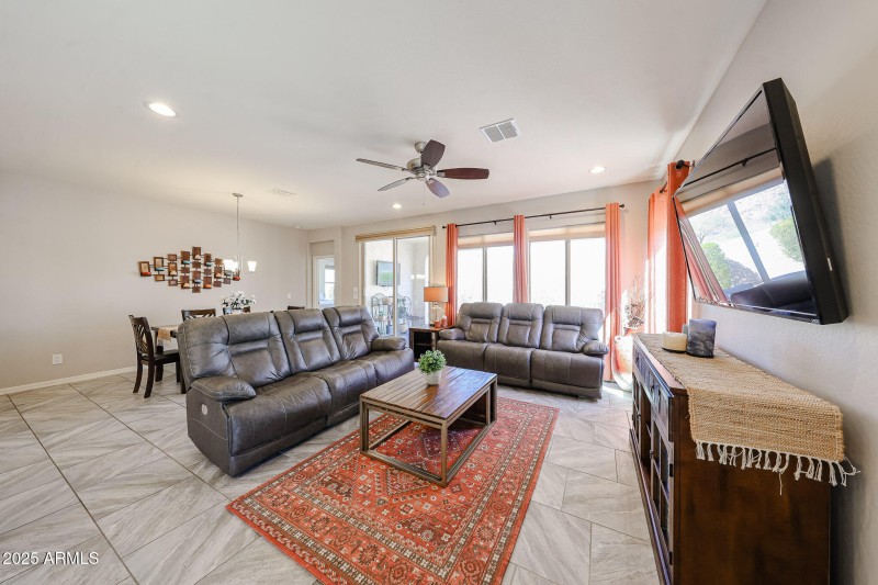 Plenty of Space for Relaxing!