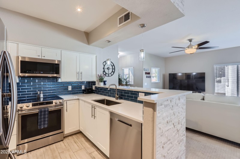 7401 W Arrowhead Clubhouse DR 2045 - MLS