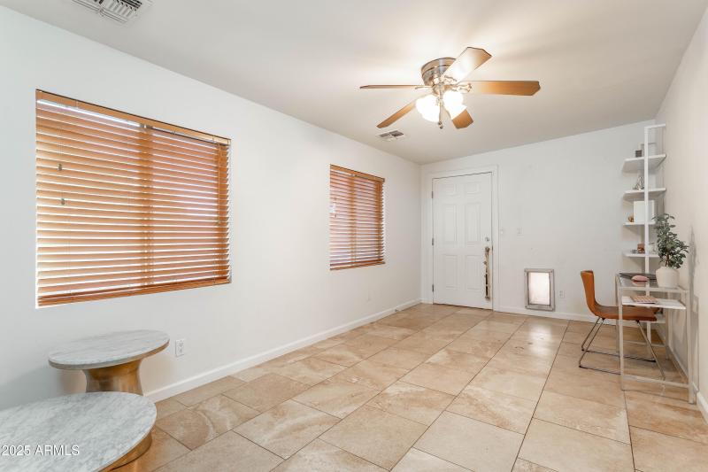 002b arizona room 01