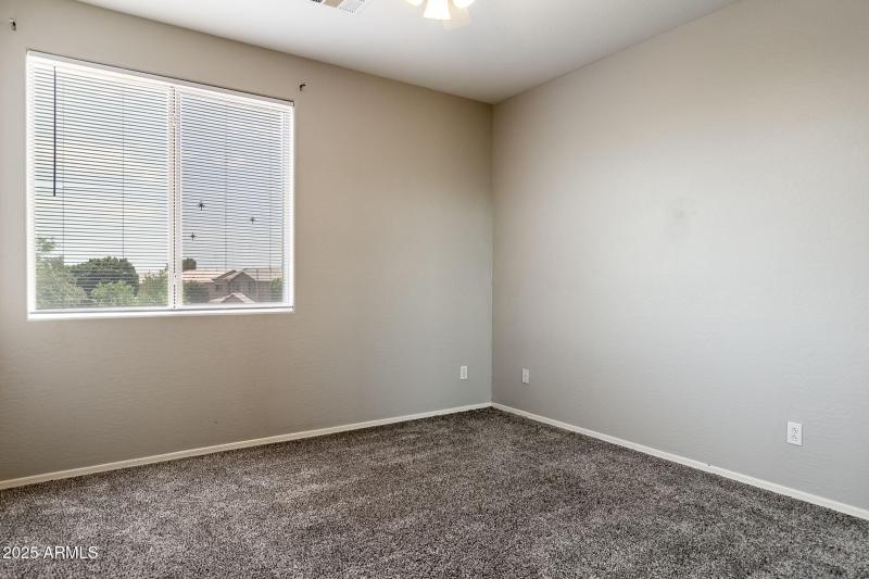 30-web-or-mls-6821-w-el-cortez-pl