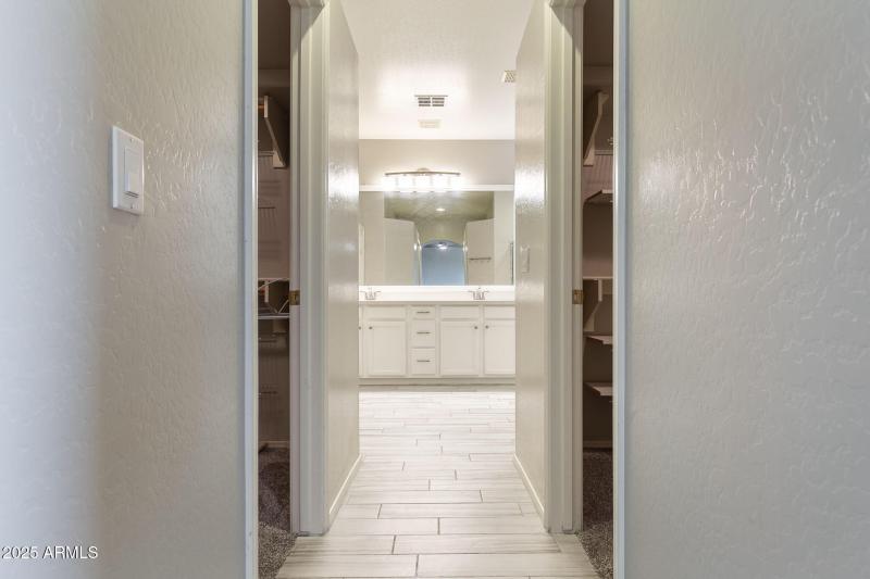 22-web-or-mls-6821-w-el-cortez-pl