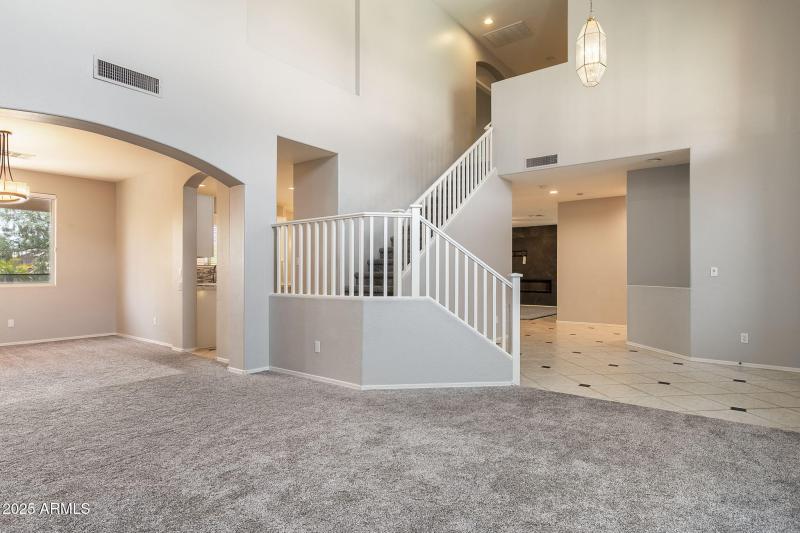 7-web-or-mls-6821-w-el-cortez-pl