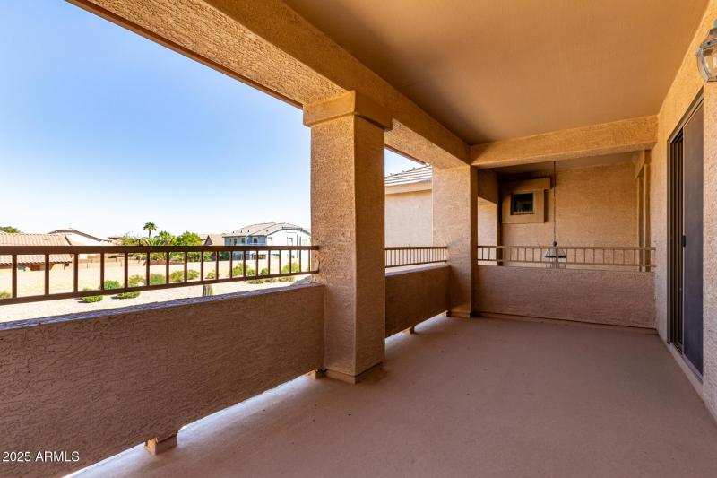 40 Loft Covered Balcony