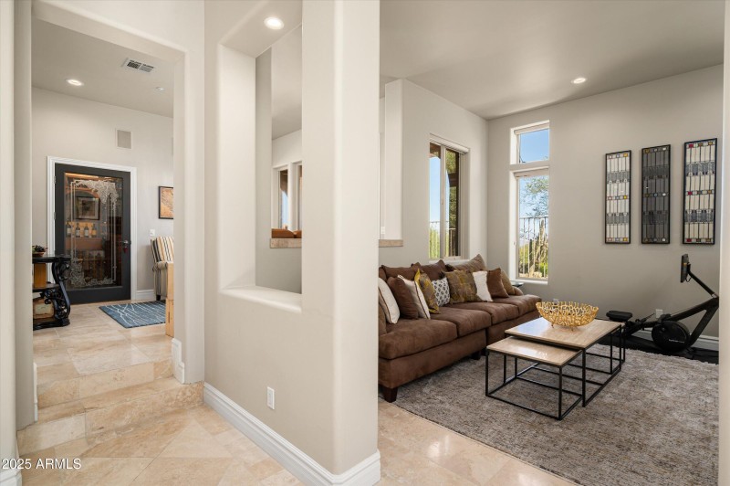 20-25716N113thWay-20