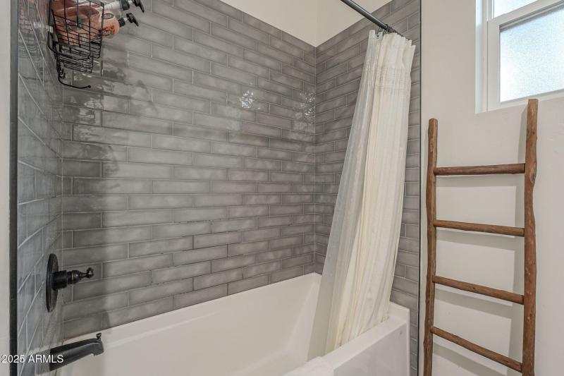 33-web-or-mls-Comanche-33