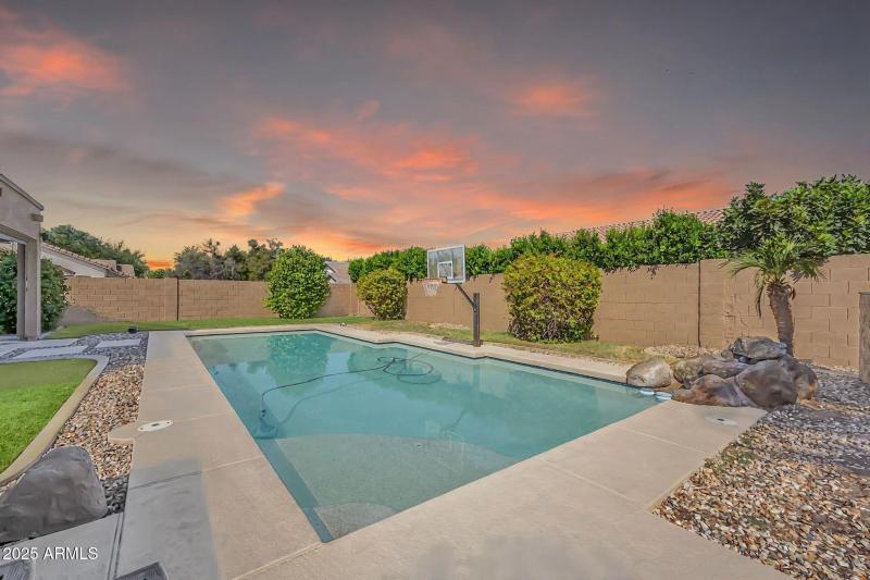 1302 W Winchester Way VT 4