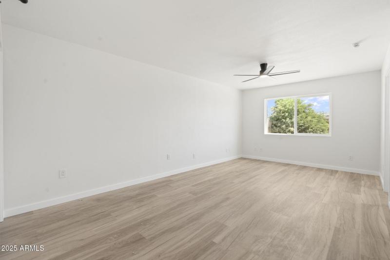 19-web-or-mls-Photo Oct 04 2025, 1 53 00