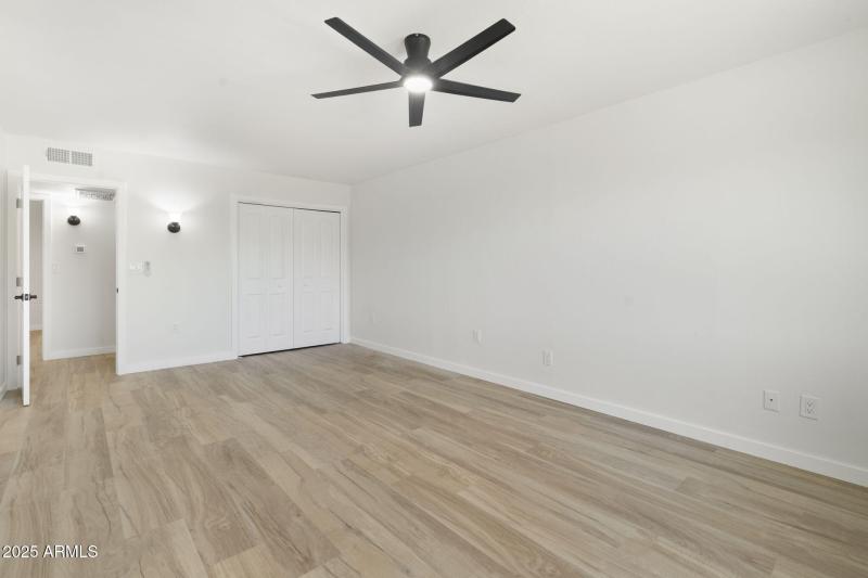 21-web-or-mls-Photo Oct 04 2025, 1 53 41