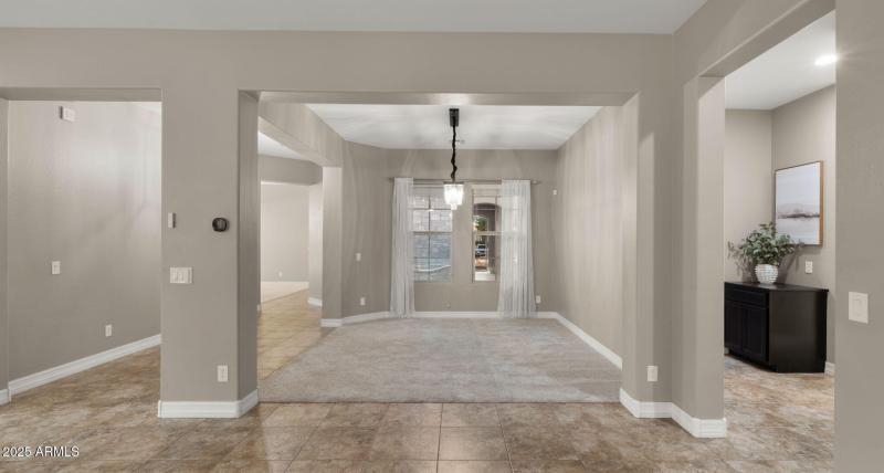 8-web-or-mls-Great Room Dining Space