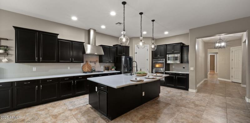 12-web-or-mls-Great Room5