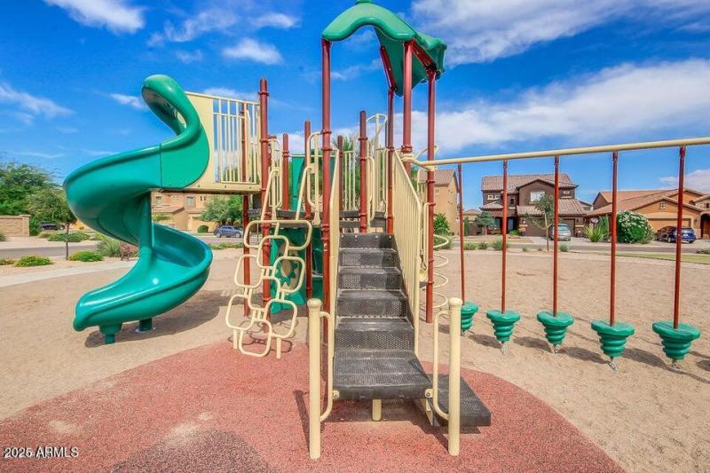 20161216163159232113000000-o