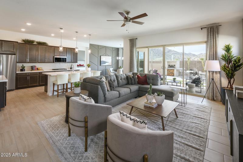 PHX_Pinnacle STH_Mercury Living Area