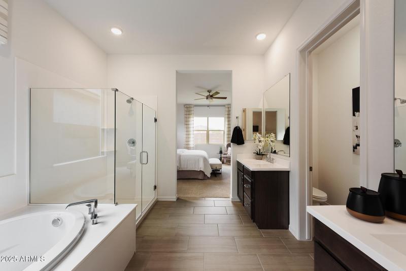 PHX_Pinnacle STH_Mercury Master Bathroom