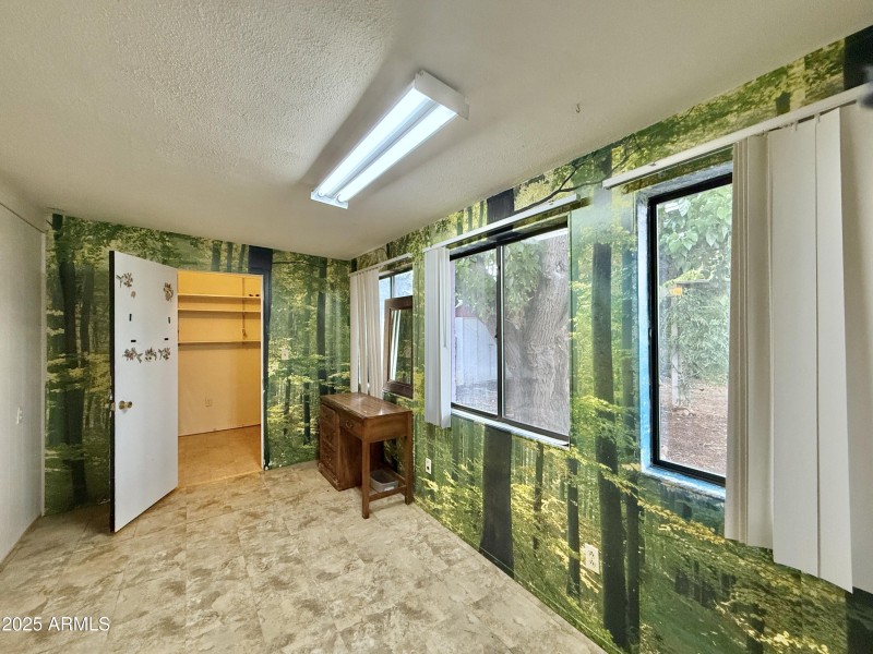 38-Flex Room Windows