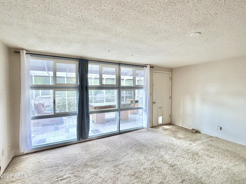 50-Family Room Entry