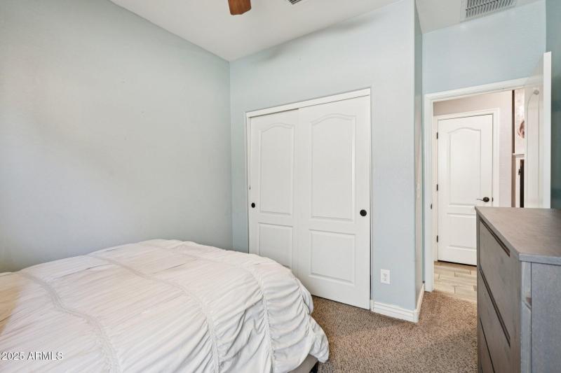 22-web-or-mls-S Stuart Ave-S0710-022