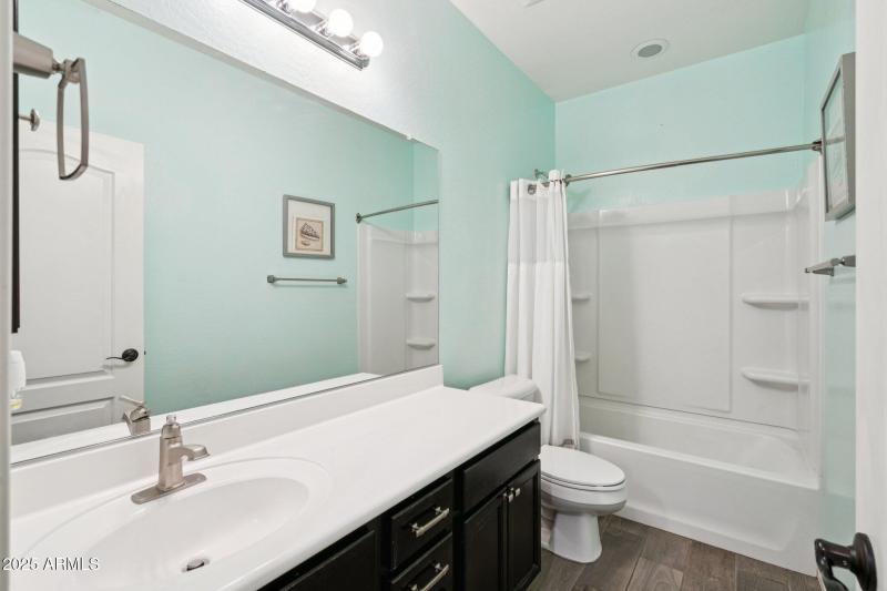 29-web-or-mls-S Stuart Ave-S0710-029