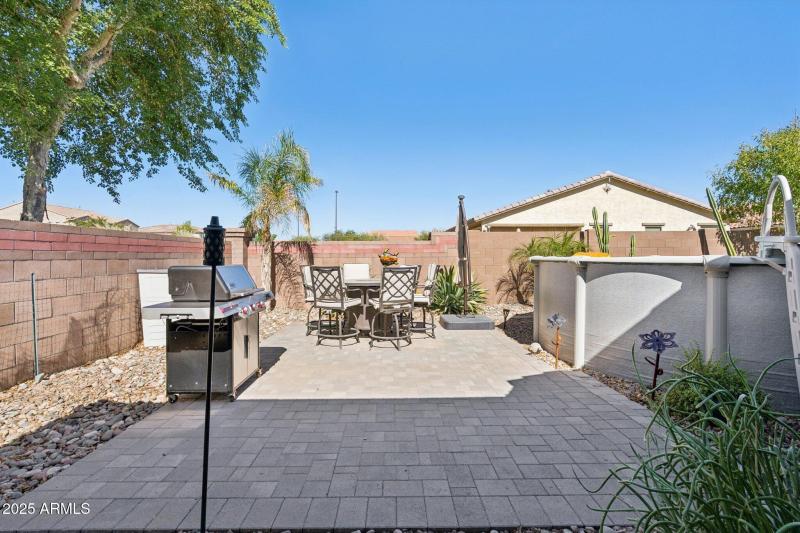 33-web-or-mls-S Stuart Ave-S0710-033